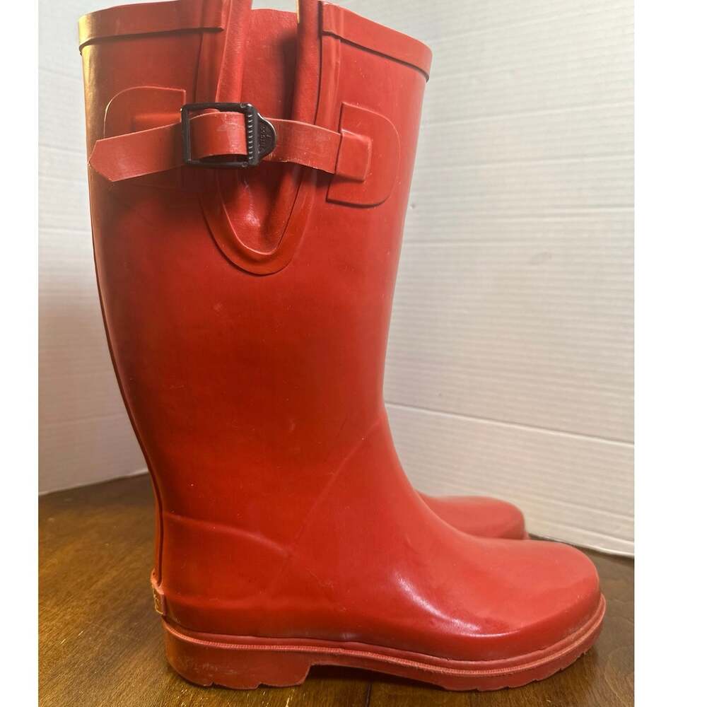 Stone Creek rubber boots w/leopard print inside steel shank adjustable top size8